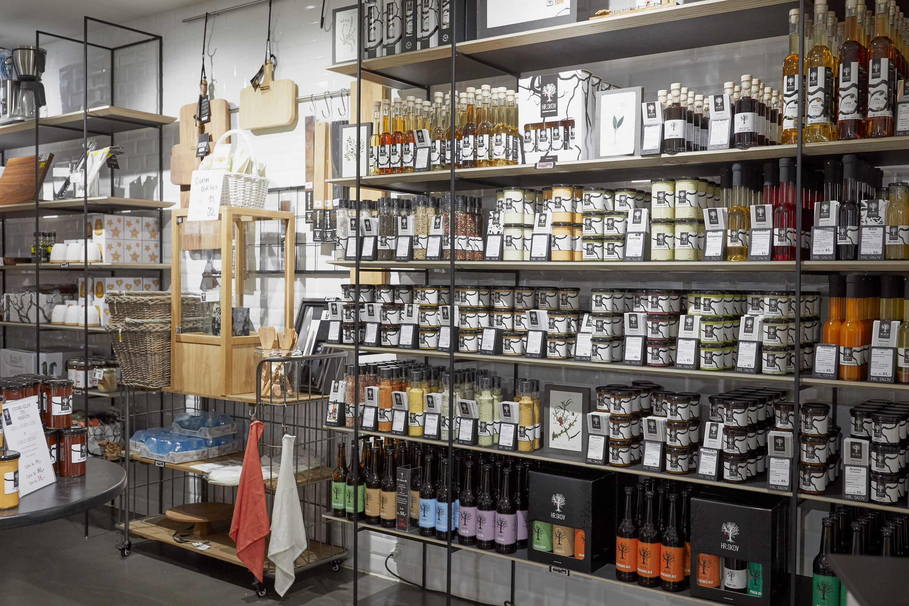 Einkaufen und Shopping in Blavan