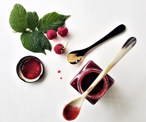 Löffel aus Horn für Marmelade und Co