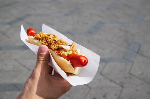 Hot Dog mit Pölser 