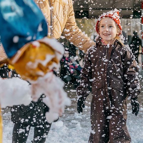 Legoland Mädchen im Schneegestöber