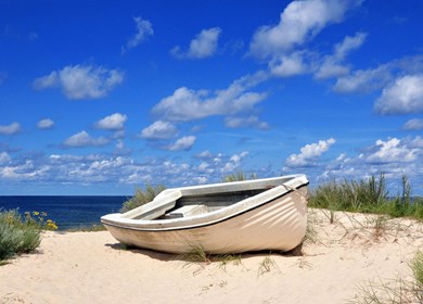 Standstrand mit Boot